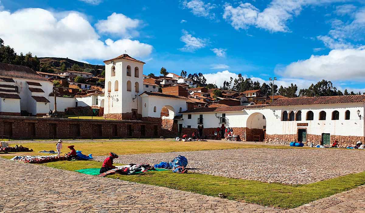 Chinchero Peru Reiseführer Heiliges Tal